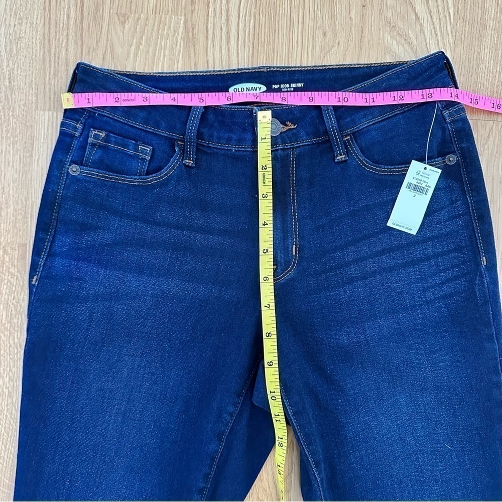 NWT Old Navy Pop Icon Skinny Mid-Rise Size 2 Jeans - Picture 3 of 6